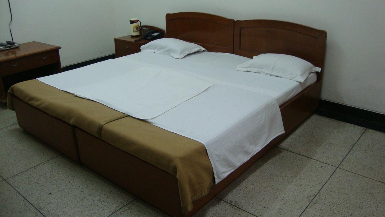 วายเอ็มซีเอ กรีน Hostel เดลี ภายนอก รูปภาพ