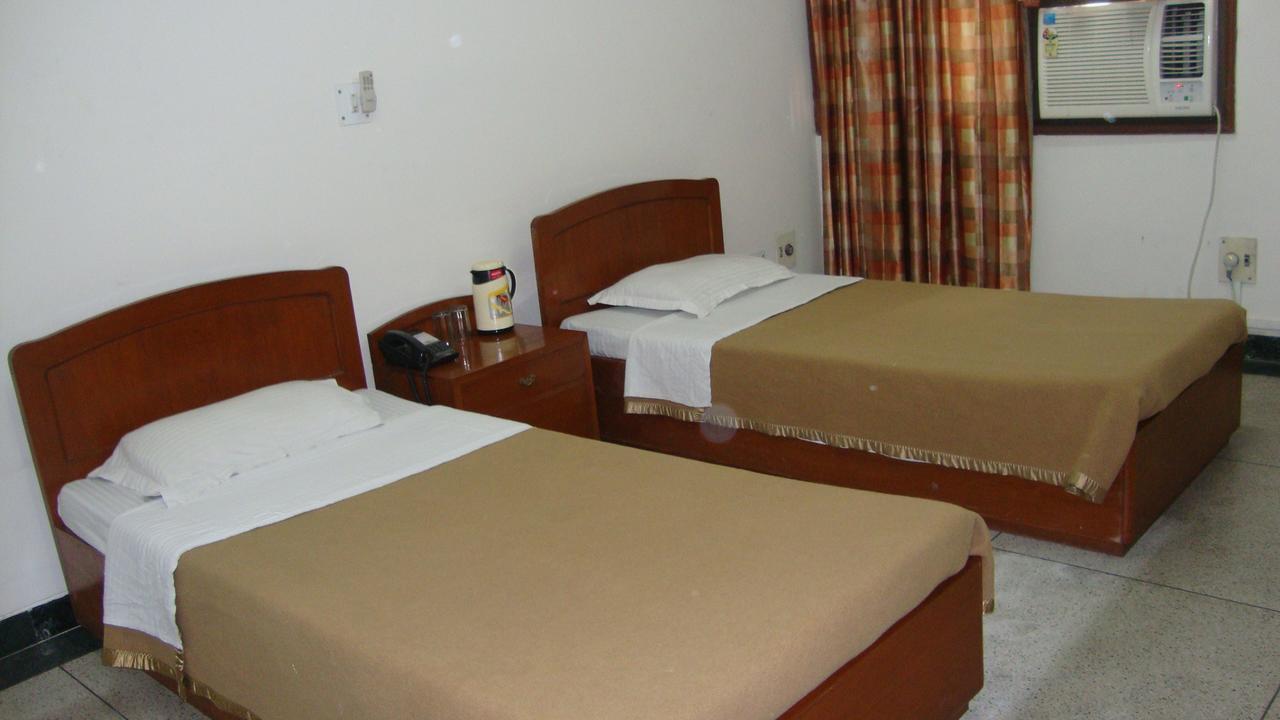 วายเอ็มซีเอ กรีน Hostel เดลี ภายนอก รูปภาพ