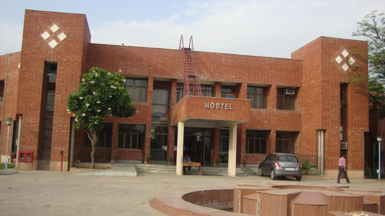 วายเอ็มซีเอ กรีน Hostel เดลี ภายนอก รูปภาพ